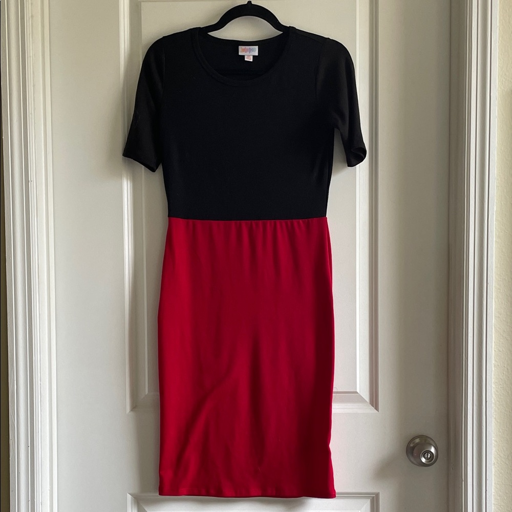 2for$18 LuLaRoe Julia dress Black and Red. Pencil dress, bodycon